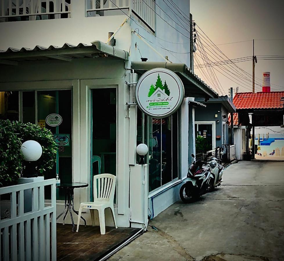 Koh Larn White House Hotell Exteriör bild